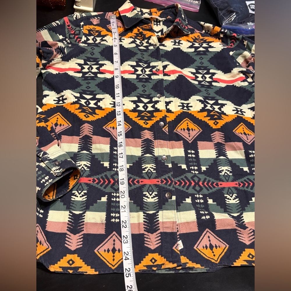 Woolrich Aztec Geometric Shapes Southwestern Soft Flannel Buttondown Shirt S - Picture 13 of 14